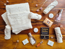 Load image into Gallery viewer, The Noor Signature Set - Ramadan & Eid Gift