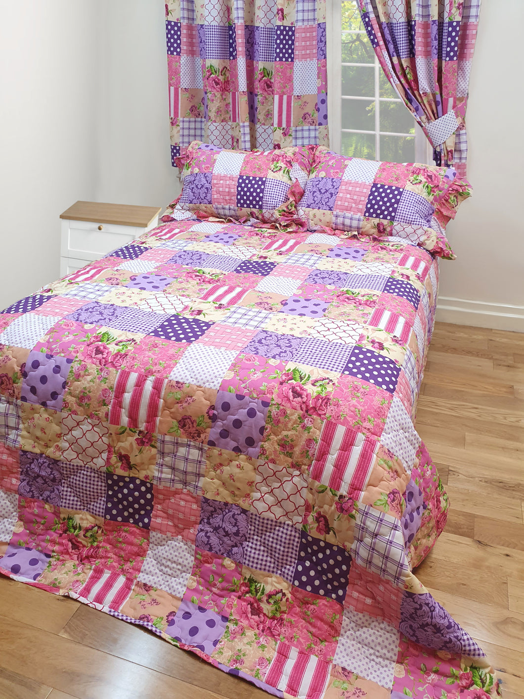 Patchwork Berry - Quilted Bedspread Throw Over Set Geometric Purple Plum