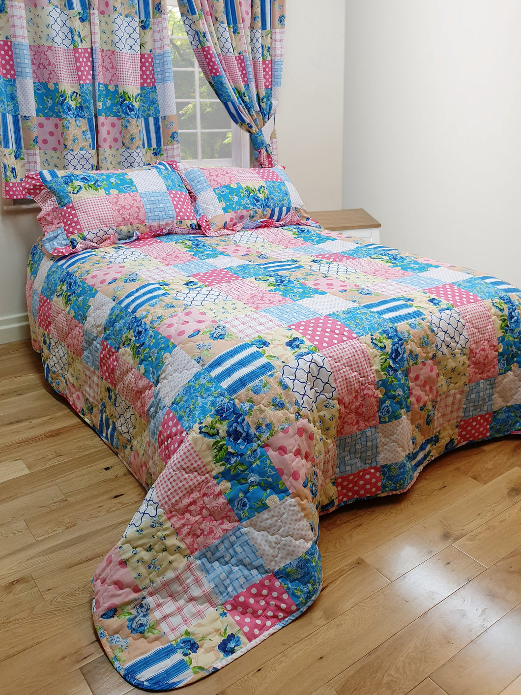 Patchwork Blue - Quilted Bedspread Throw Over Set Geometric Pink Beige White
